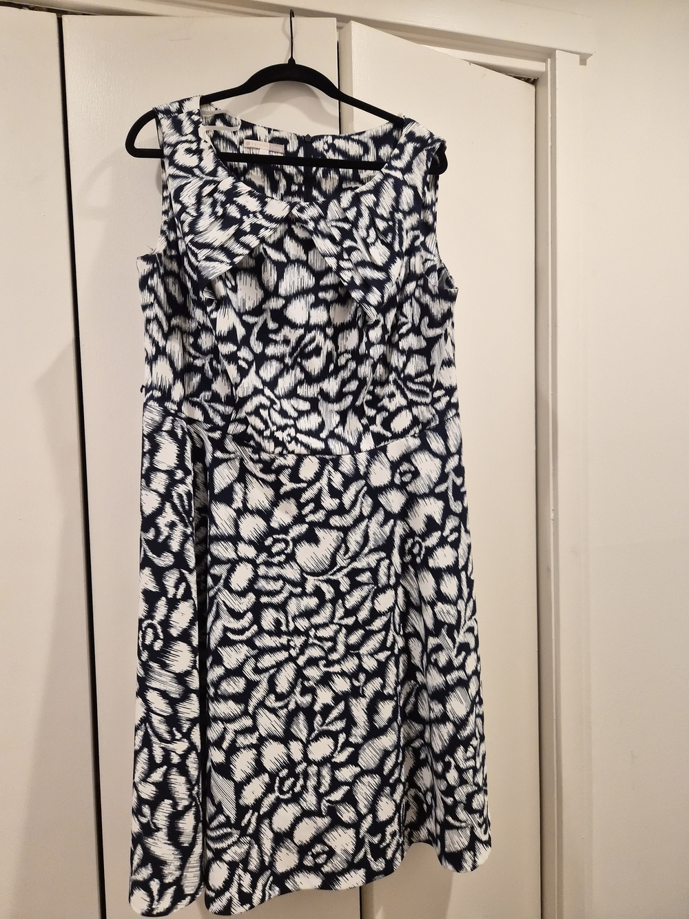 Signature Navy and White Floral Midi Dress